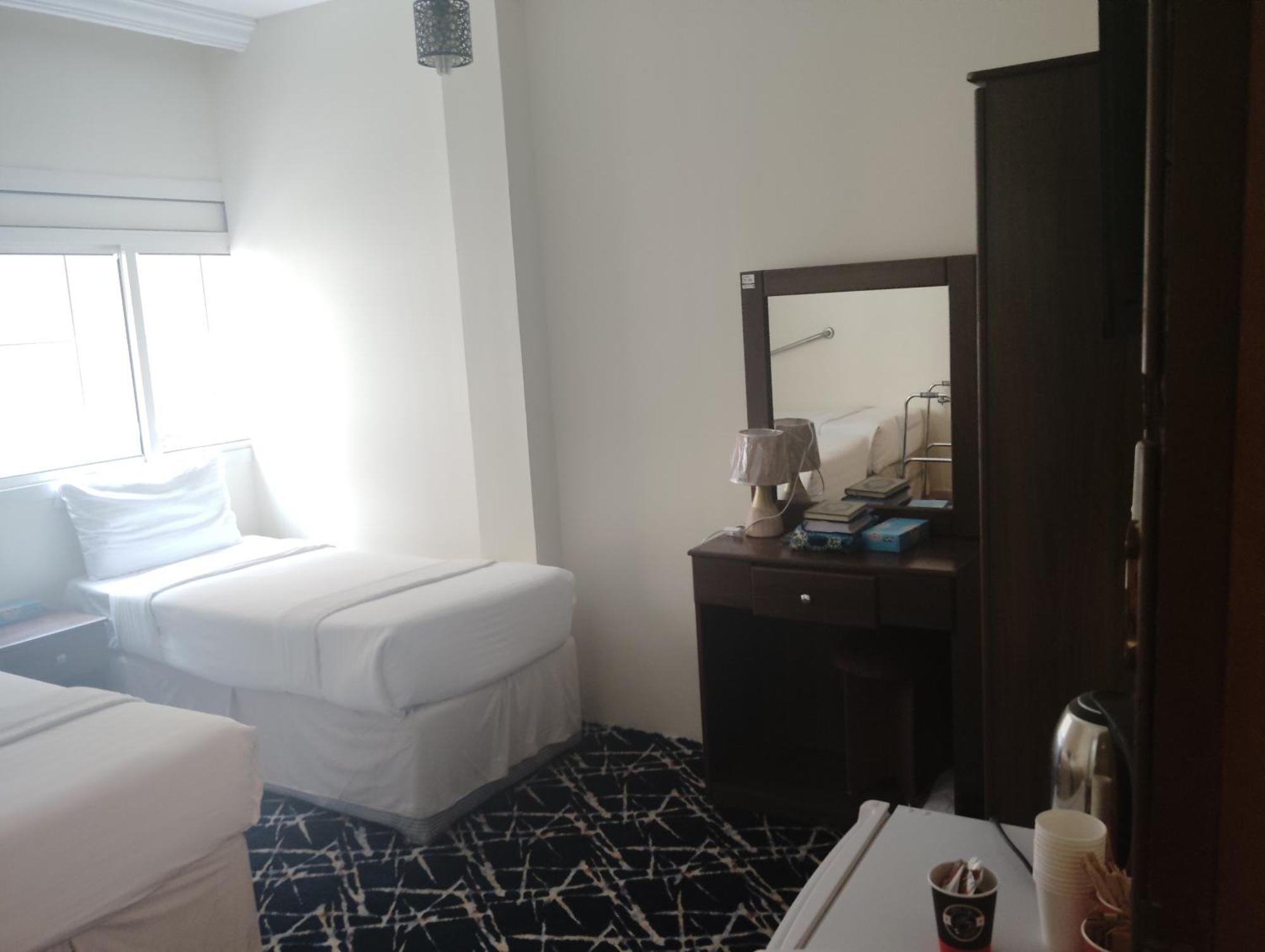 رباعي قريب من الحرم مكة Quadruple Near Alharam Makkah * An Naqa